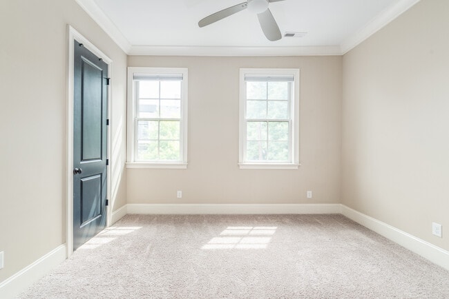 3rd Floor Guest Room - 112 E Carson Blvd