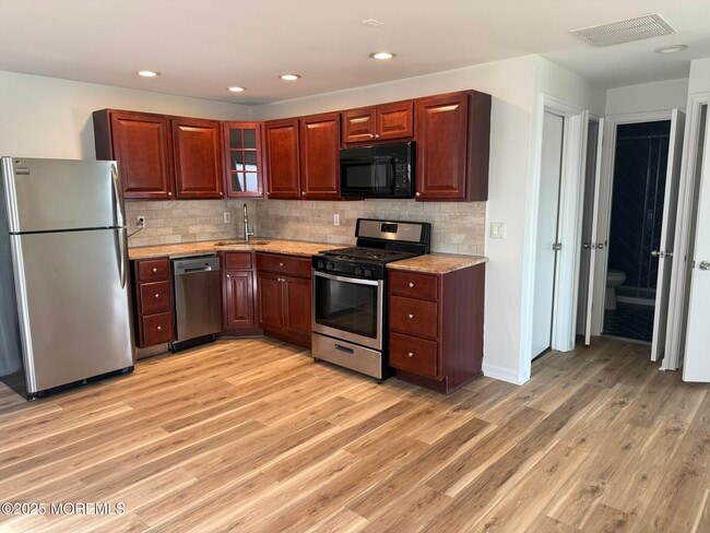 Building Photo - 244 Ocean Ave