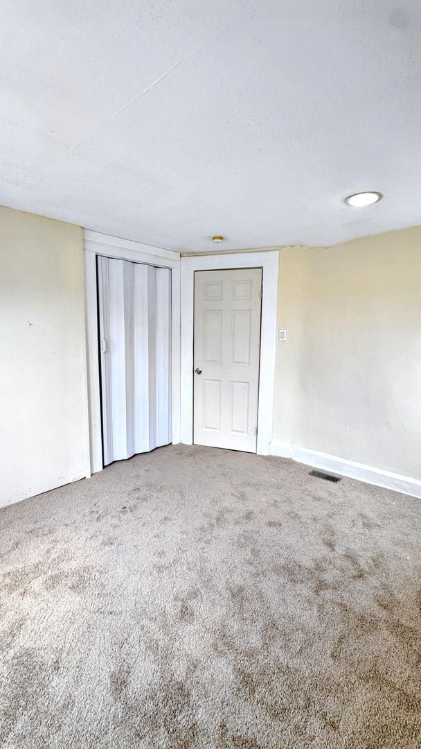 Building Photo - Adorable  3-Bedroom Duplex with Convenient...