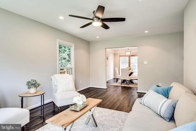 Building Photo - 5415 Helm Ct