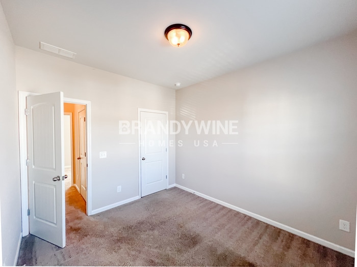 Building Photo - 108 Howard Ave