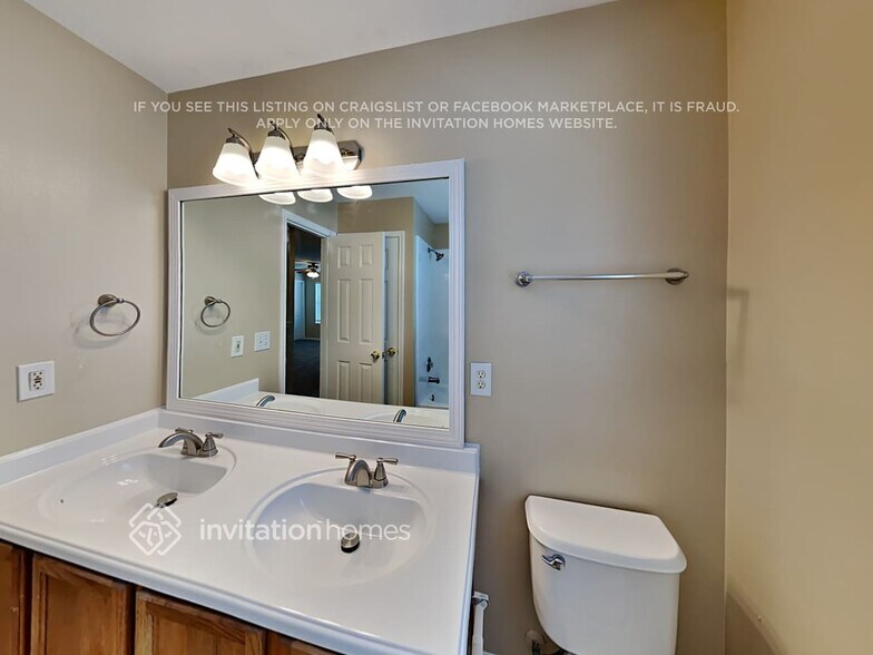 Building Photo - 11911 Sonora Springs Dr