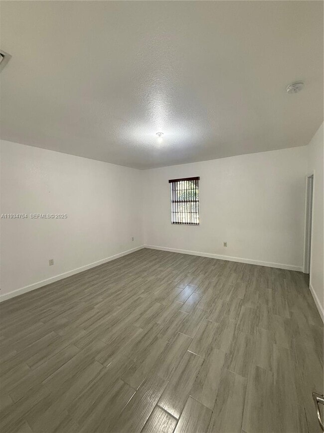 Building Photo - 9248 SW 170th Pl