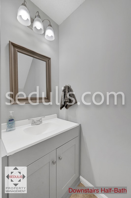 Building Photo - 190 Pine Shadow Dr