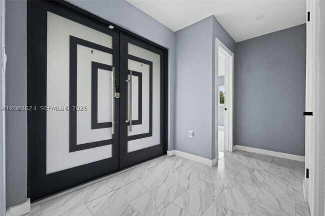Building Photo - 5212 Santa Rosa Ct