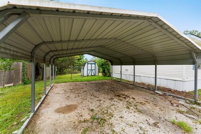 Building Photo - 21629 County Rd 3749