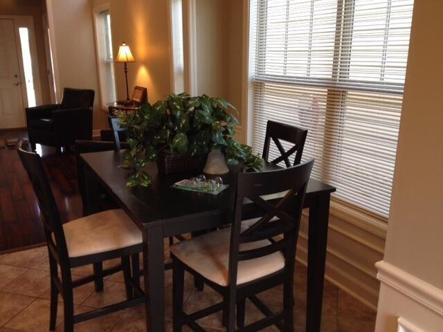 Building Photo - 3204 Sweet Clover Ln