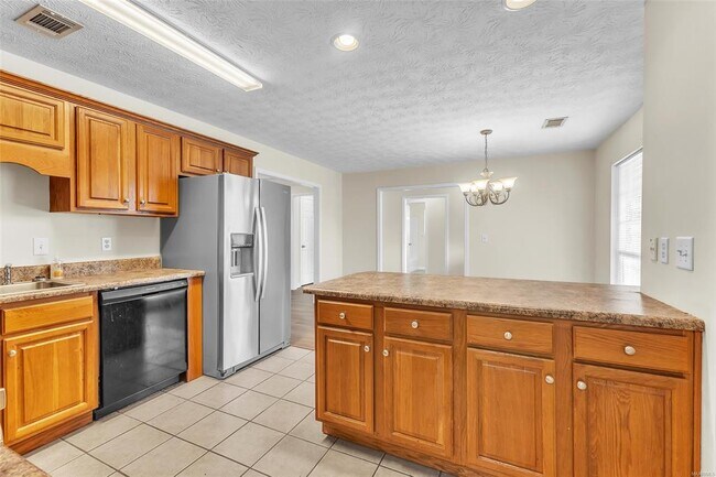 Building Photo - 1706 Jones Corner Rd