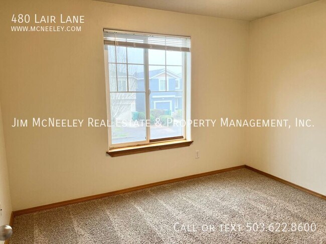 Building Photo - 480 Lair Ln