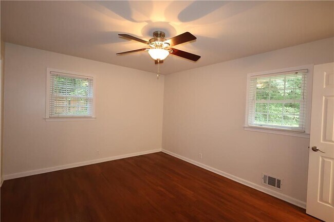 Building Photo - 2953 Evans Woods Dr