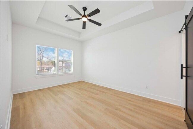 Building Photo - 4117 Shelby Cir