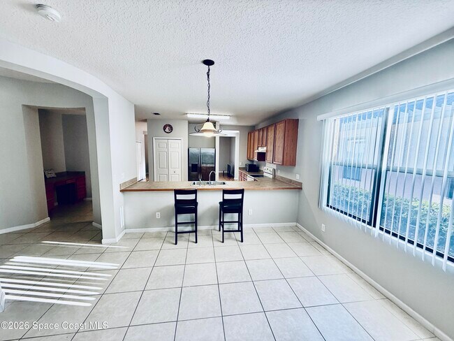 Building Photo - 402 Breckenridge Cir SE