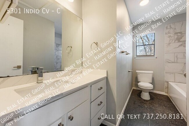 Building Photo - 5301 Indio Cove