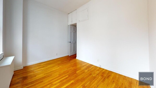 Building Photo - 1441 York Ave