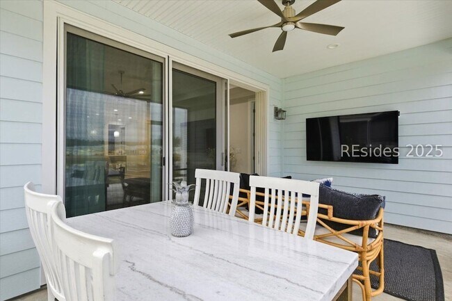 Building Photo - 119 Blue Starfish Ln