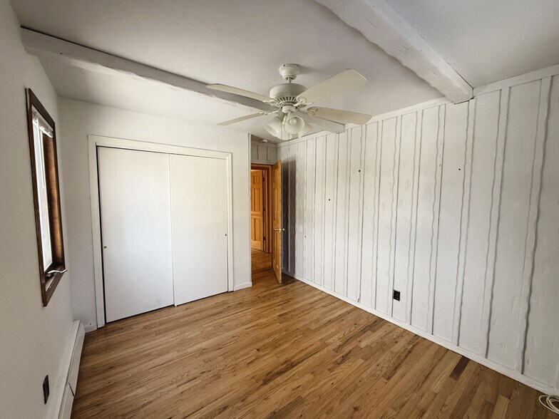 Building Photo - 37 South Ln