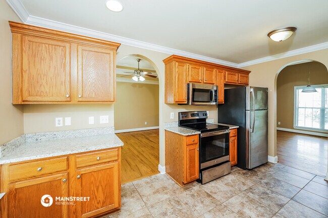 Building Photo - 680 Starlite Dr