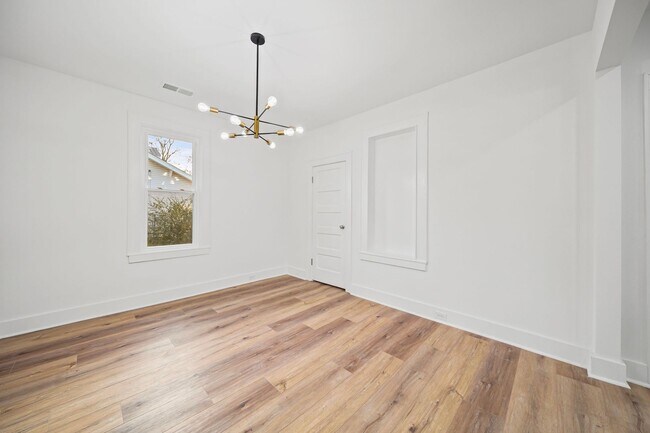 Building Photo - 1703 Lowder St