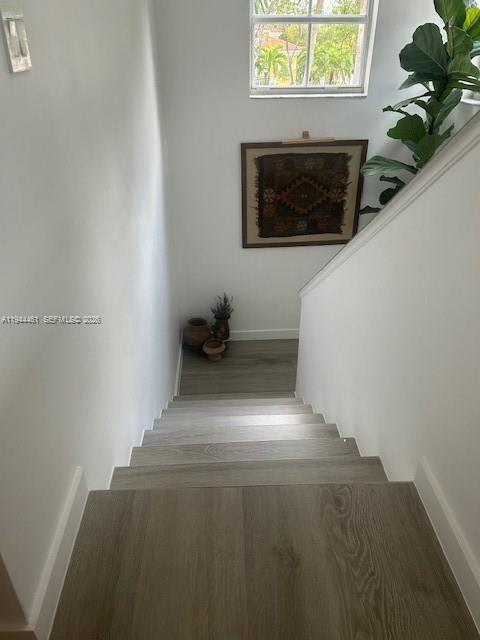 Building Photo - 3105 NE 184th St