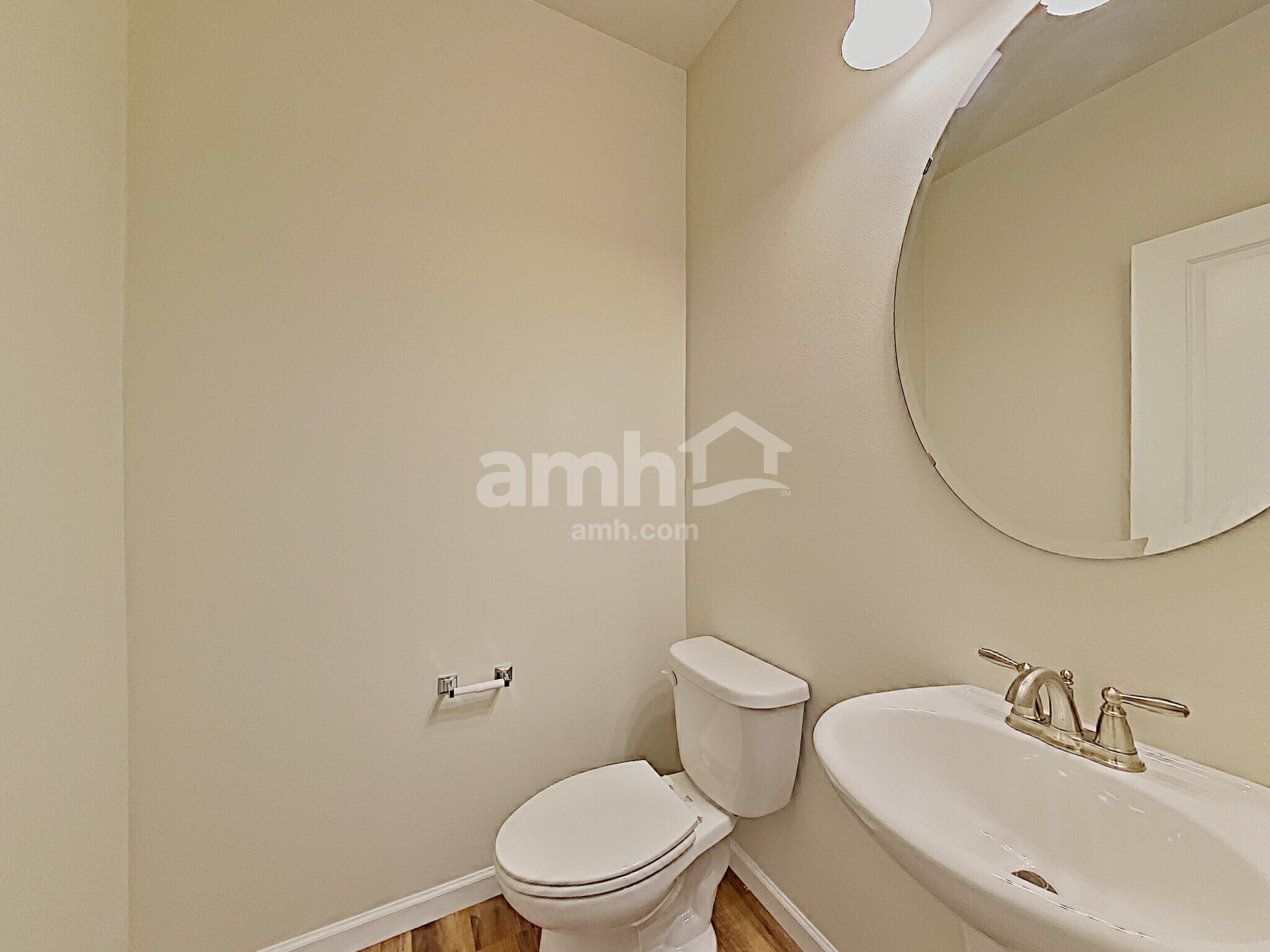 Building Photo - 14017 67th Ave E