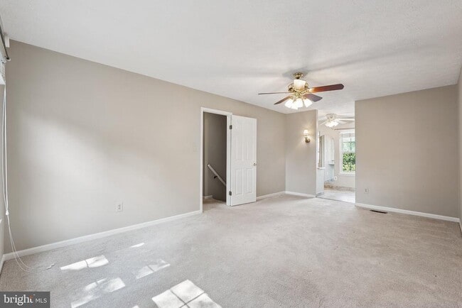Building Photo - 5413 Tree Line Dr