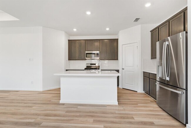 Building Photo - 9014 Cottage Cypress Ln