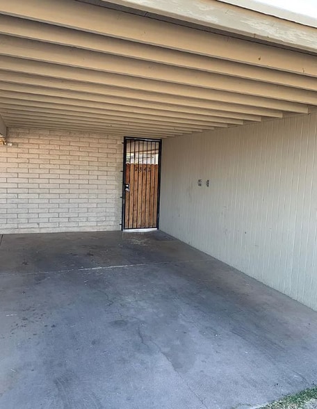 Building Photo - 2842 N Eastgate Dr