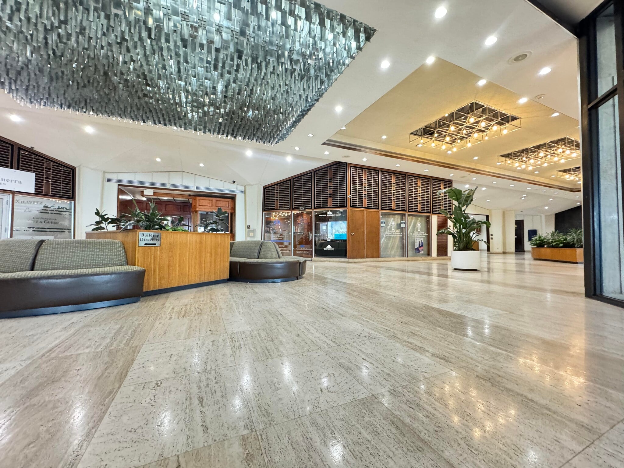 Building Photo - 801 Brickell Bay Dr