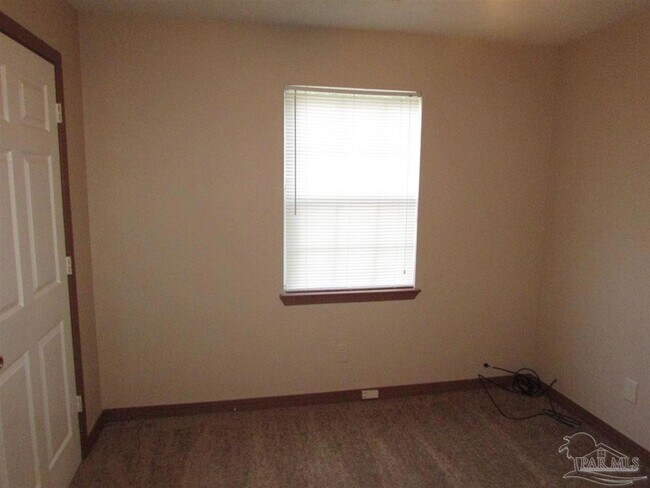 Building Photo - 7135 Pearson Rd