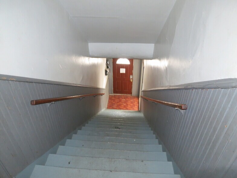 Inside Front Entry to units 204/204 1/2 & 202 1/2 - 204 E 4th St