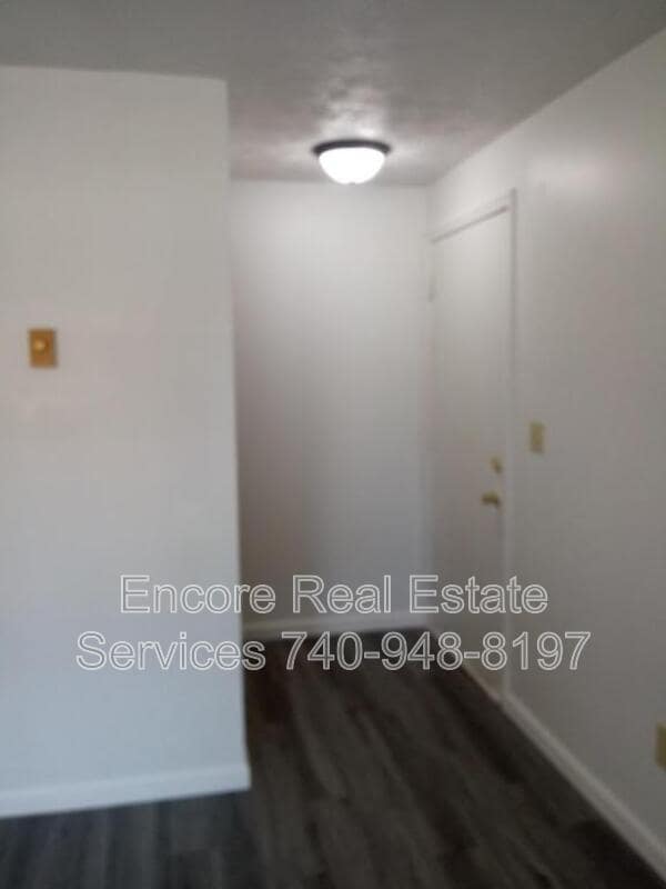 Building Photo - 1236 Green Valley Dr