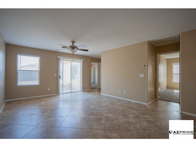 Building Photo - Exceptional 3/2 Phoenix Home with Oversize...