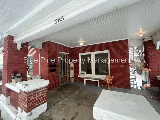 Primary Photo - 1265 Canal Ave