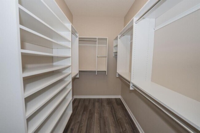 Building Photo - 7627 Stoney Hill Dr
