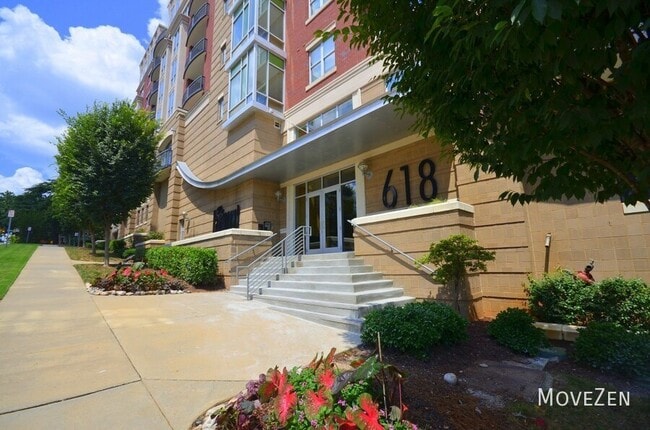 Building Photo - 618 N Boylan Ave