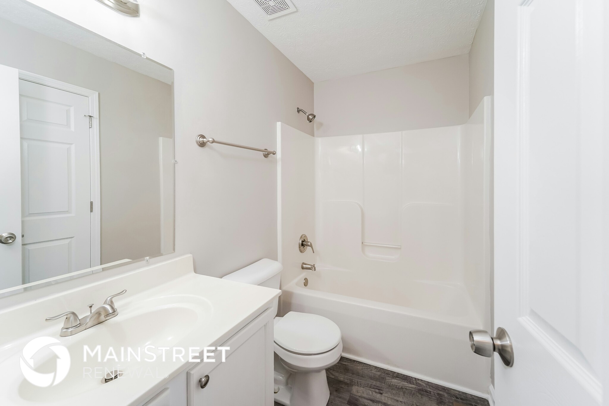 Building Photo - 6700 Leverett Ln