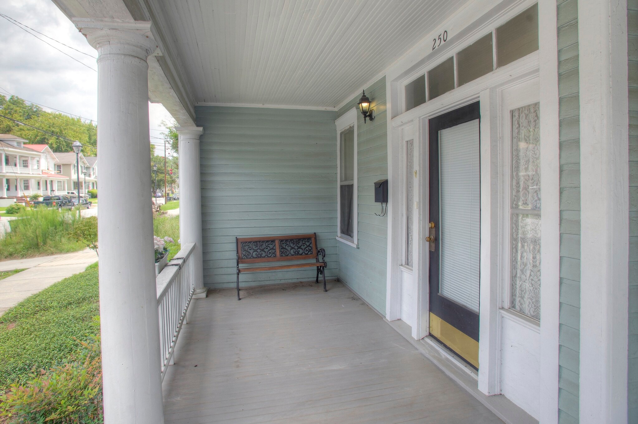 Building Photo - 250 Ellis St