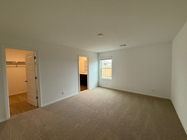 Building Photo - Welcome to your new 3 bed 2 bath new const...