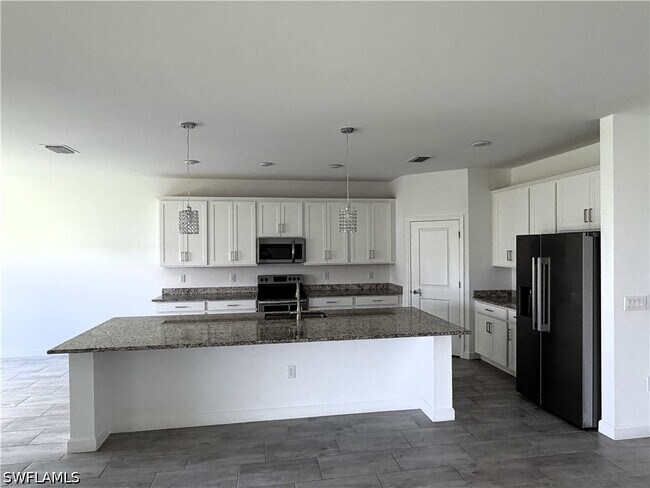Building Photo - 11465 Canopy Loop