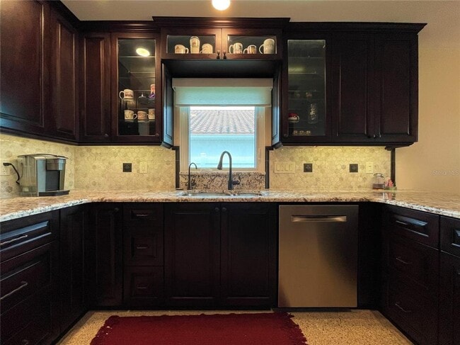 Building Photo - 17045 Dolphin Dr