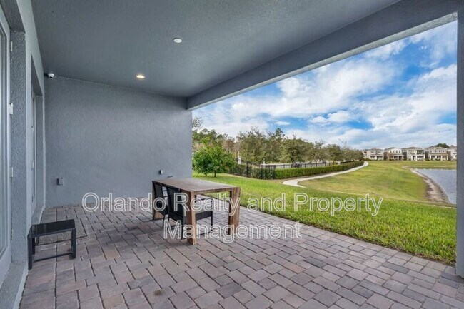 Building Photo - 15155 Mayberry Dr