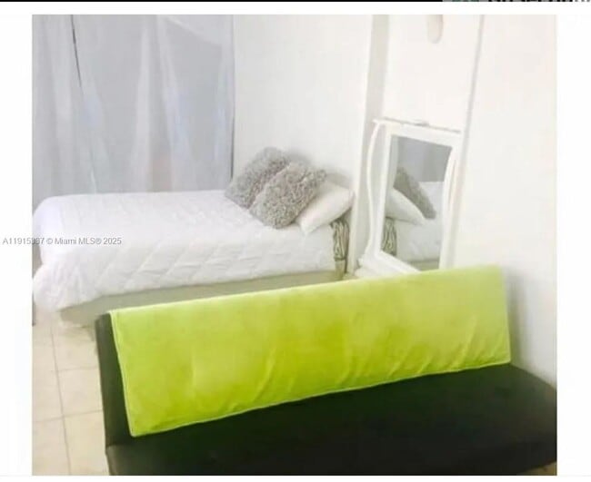 Building Photo - 2402 NW 42nd St