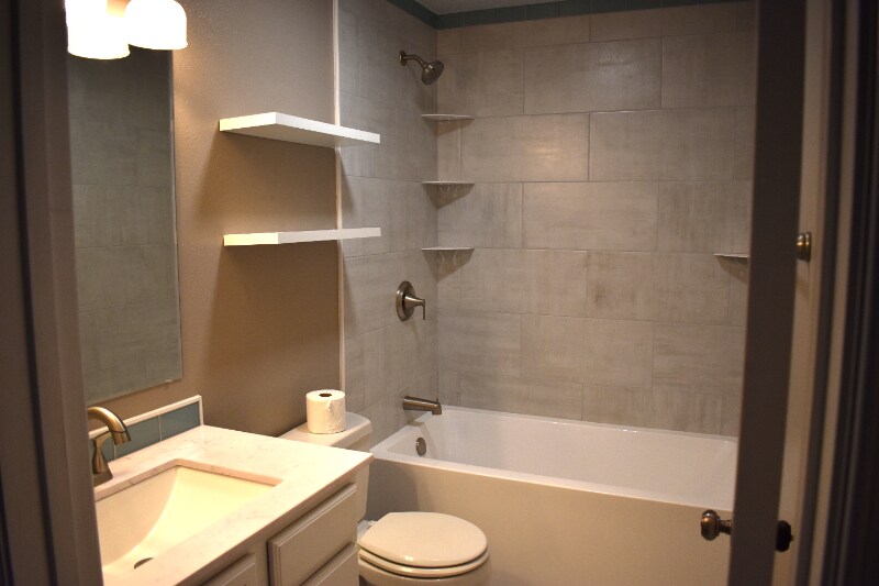 Building Photo - 3866 Foxtail Ln