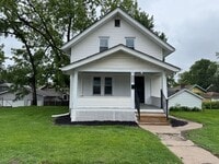 Building Photo - 1117 E Colorado St