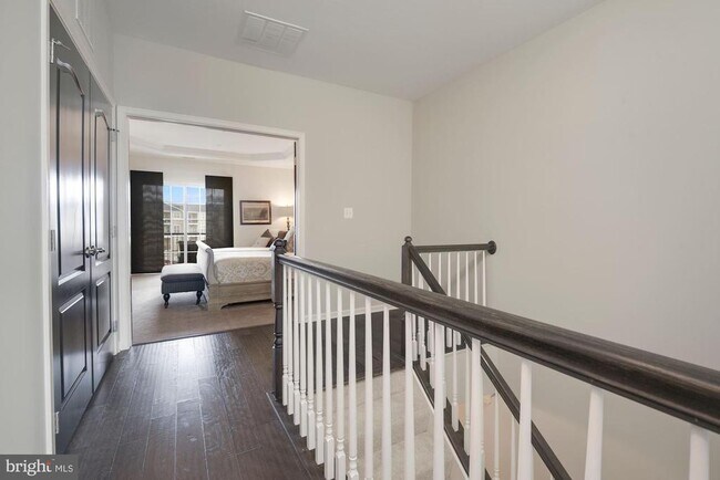 Building Photo - 23483 Logans Ridge Terrace