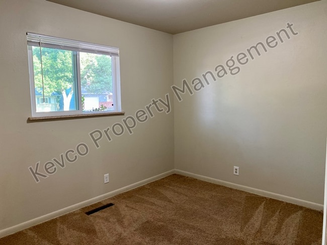 Building Photo - 1313 Fairview Dr