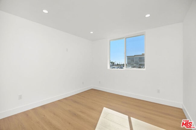 Building Photo - 6241 Banner Ave