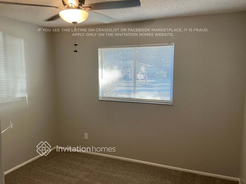 Building Photo - 1123 SE 34th St