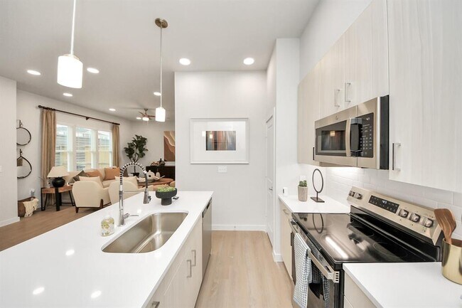 Building Photo - 22027 Ferguson Mdw Ln