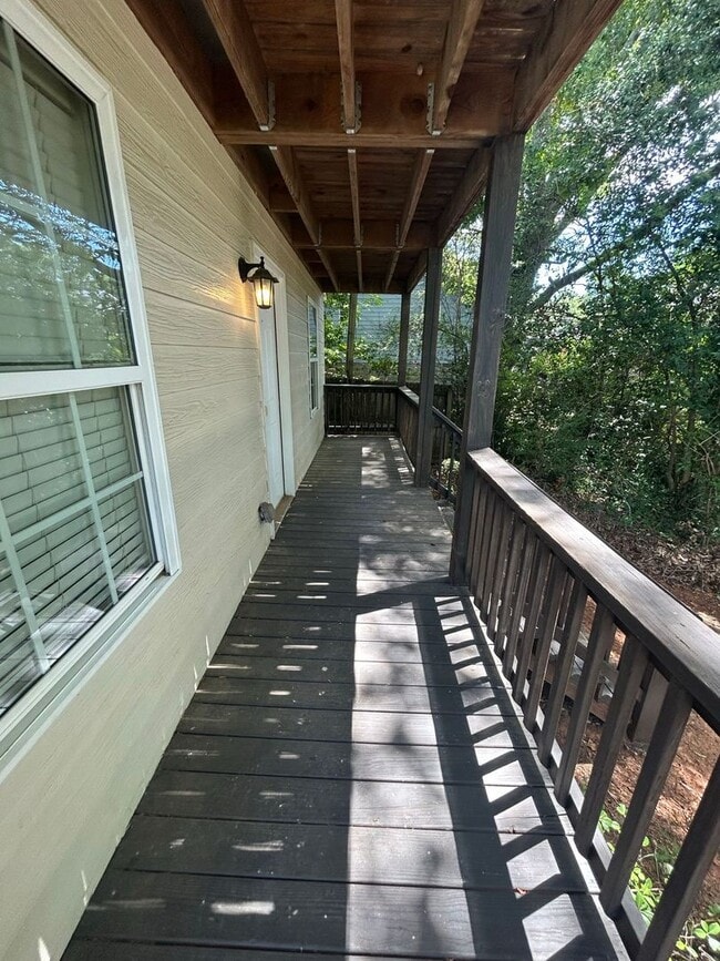 Building Photo - PRE-LEASING FOR AUGUST 2026!